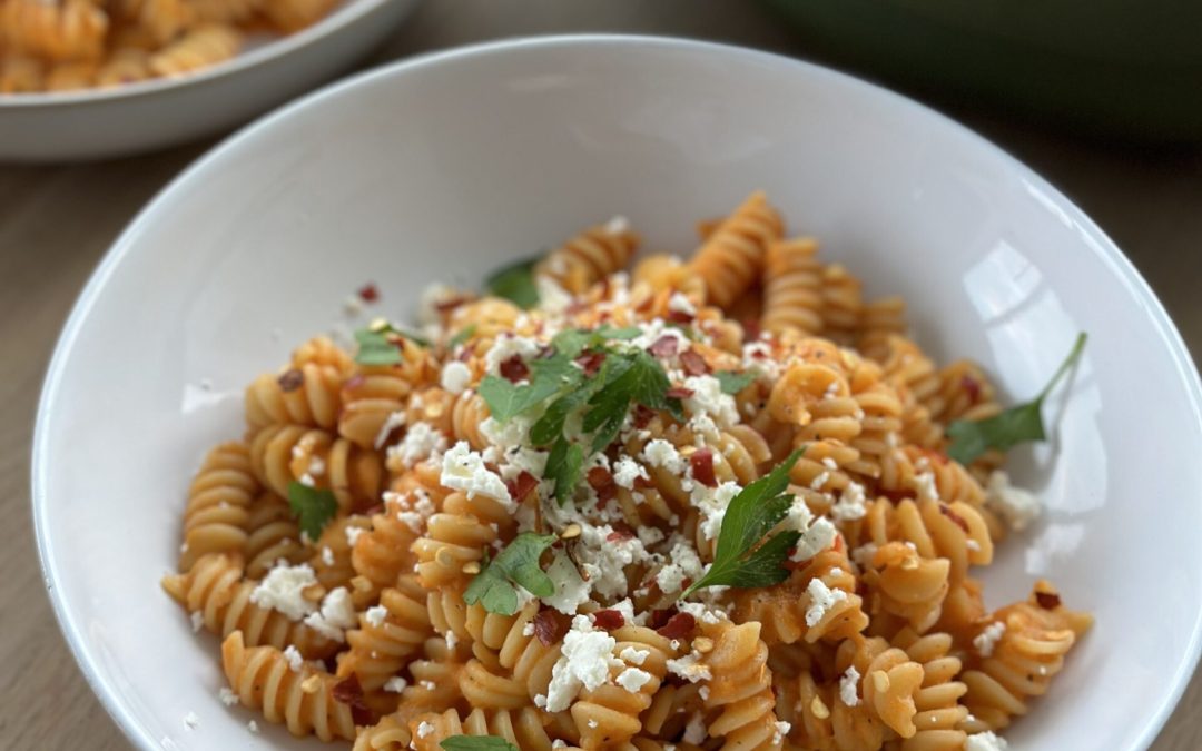 Roasted Red Pepper Hummus Pasta