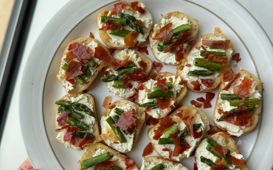 Asparagus and Crispy Prosciutto Crostini