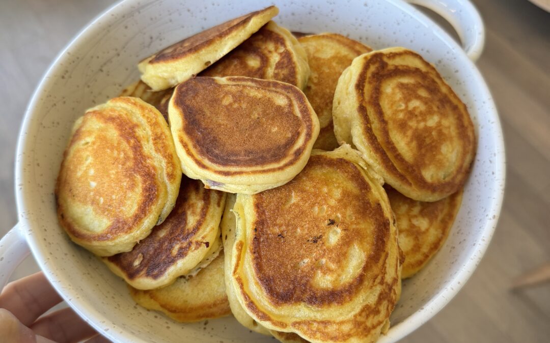 Fluffy Greek Yogurt Pancakes (High Protein!)