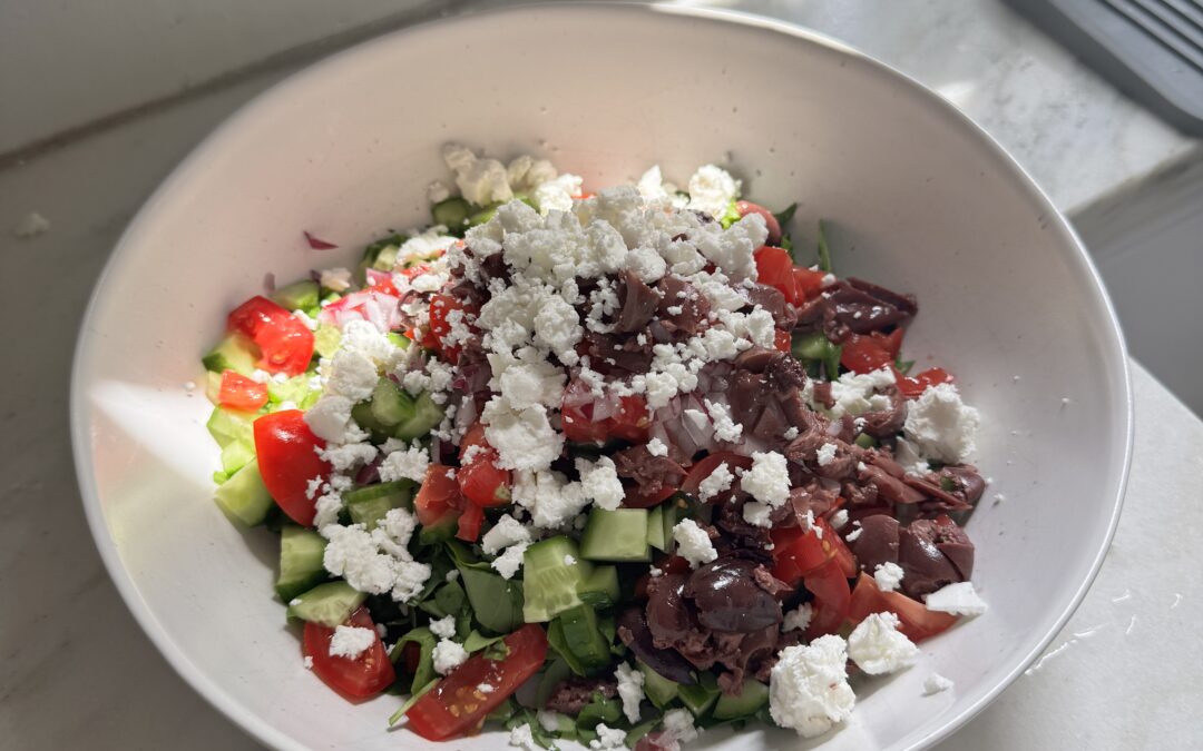 Mediterranean Quinoa Salad (Easy Summer Side Dish)