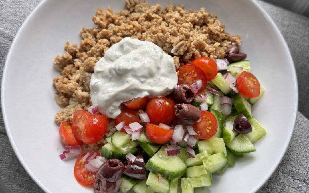 Ground chicken tzatziki bowls