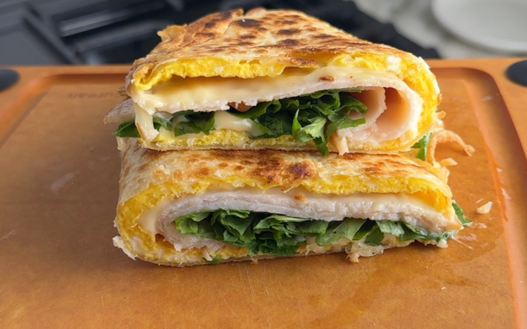 Easy Egg Tortilla Wrap (Turkey, Havarti & Arugula)