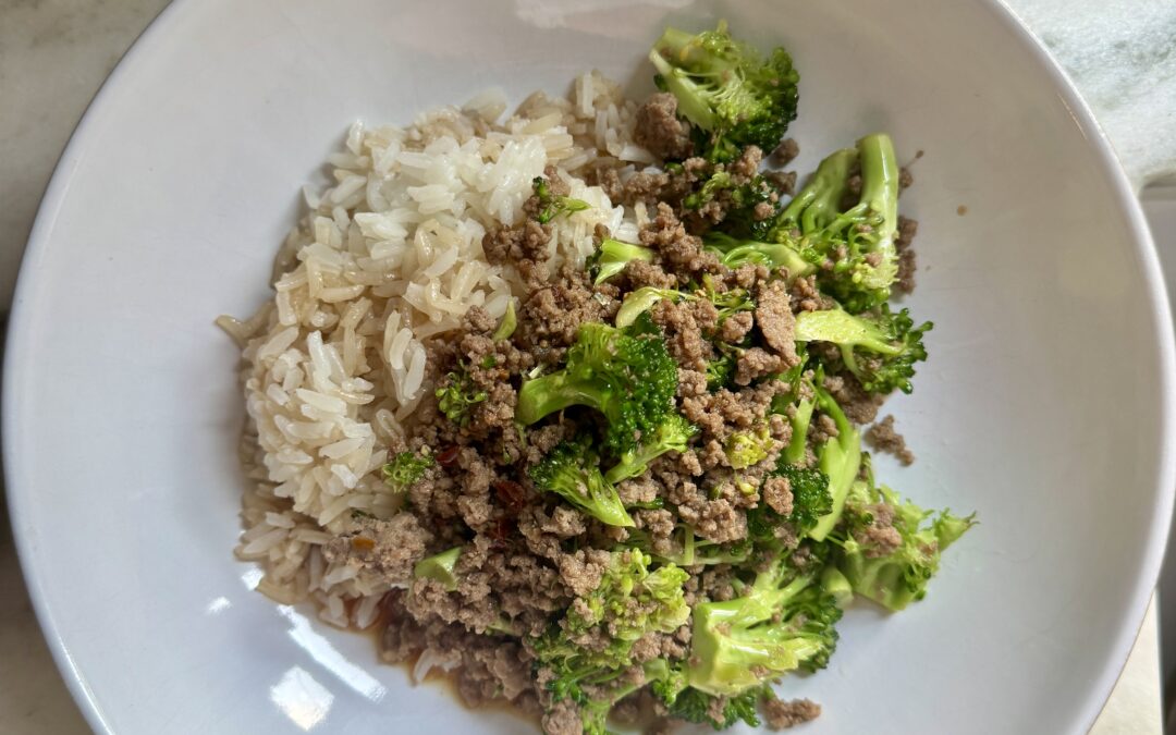 Ground Beef and Broccoli (Easy 20-Minute Dinner)