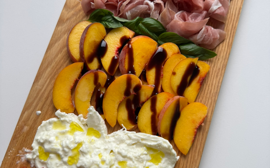 Summer Burrata Board (Easy 10-Minute Appetizer)