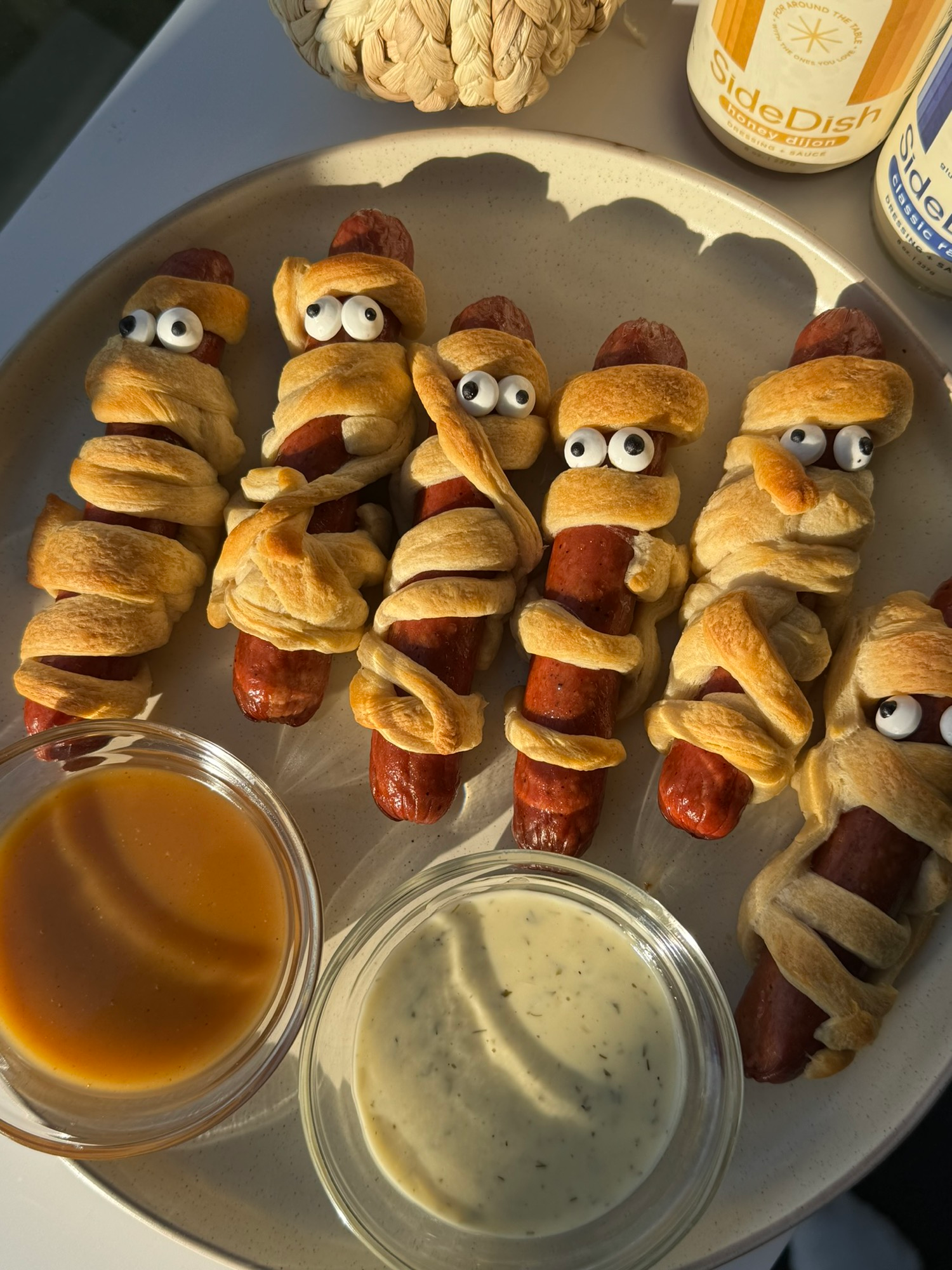 Mummy Dogs (Easy Halloween Appetizer for Kids)